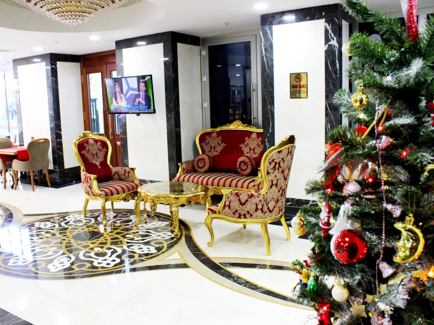 Photo - The Central Hotel