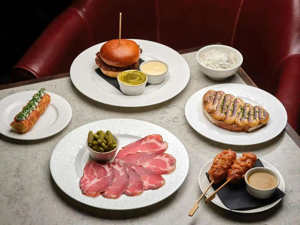 Photo - Corinthia London