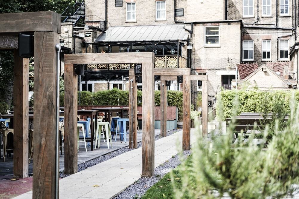 Photo - The Drayton Court Hotel