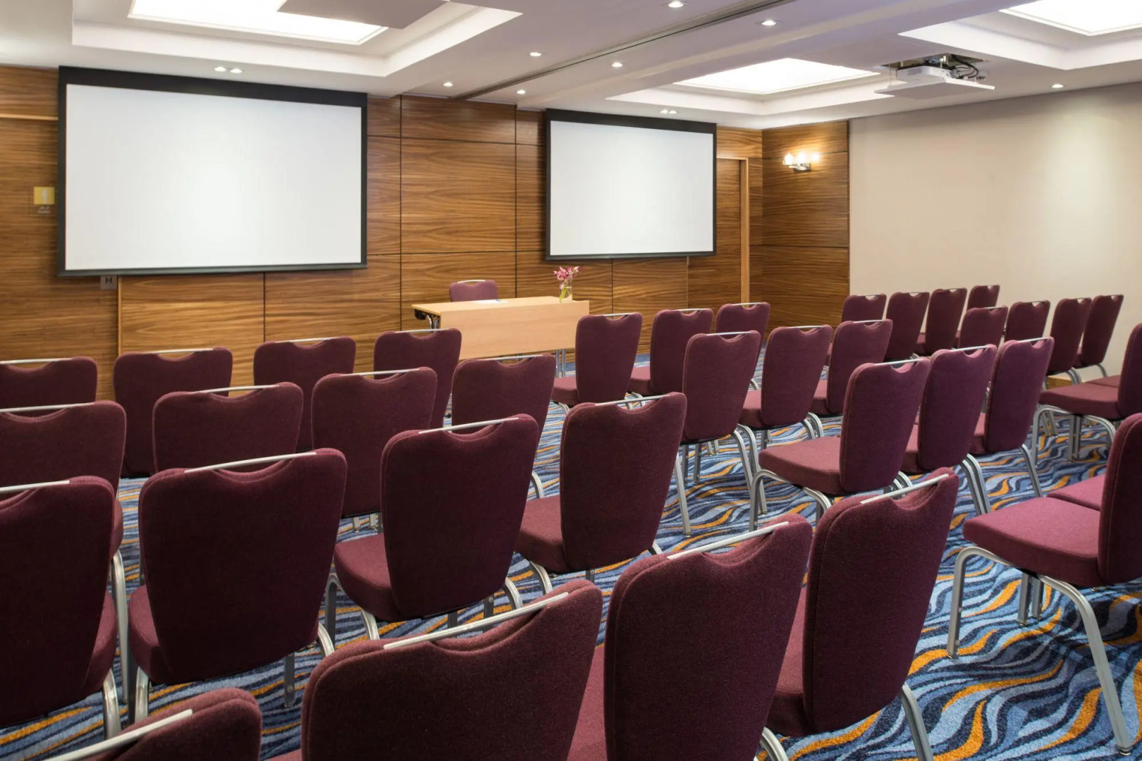 Photo - Four Points by Sheraton Bur Dubai