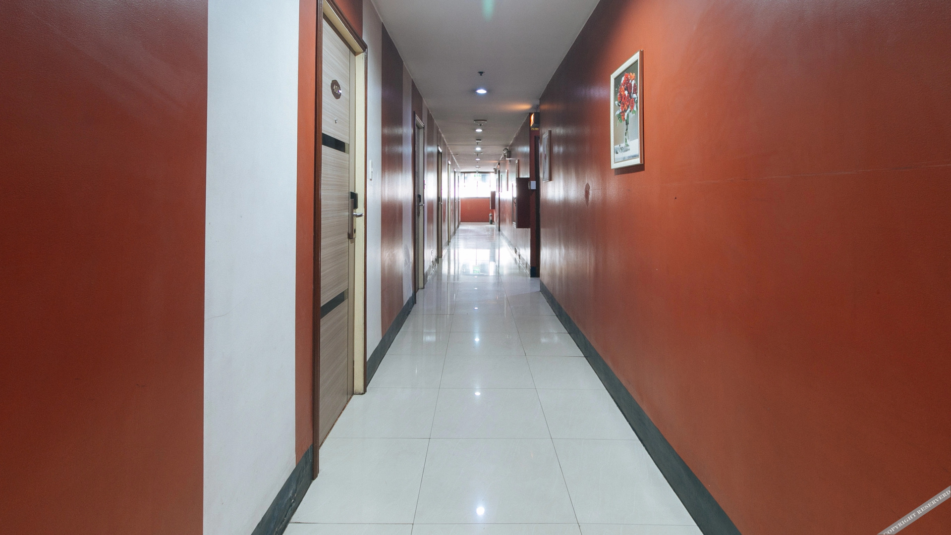 Foto - RedDoorz @ Riches Holiday Hotel Avenida