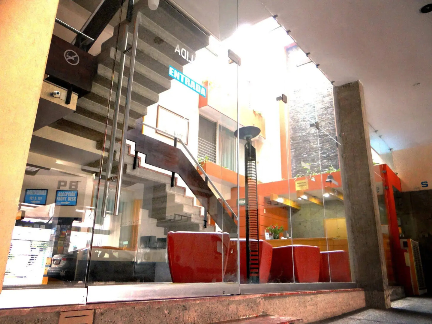 Photo - Oliva Plaza Hotel
