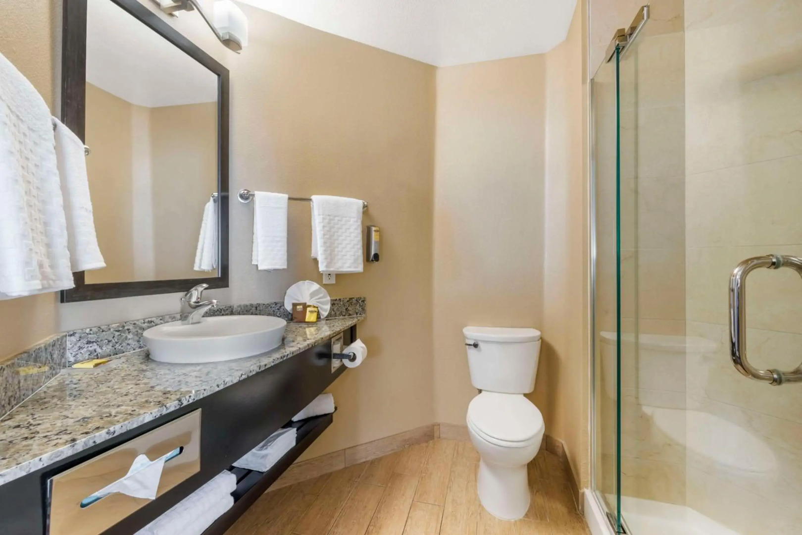 Photo - Best Western Plus Oceanside Palms