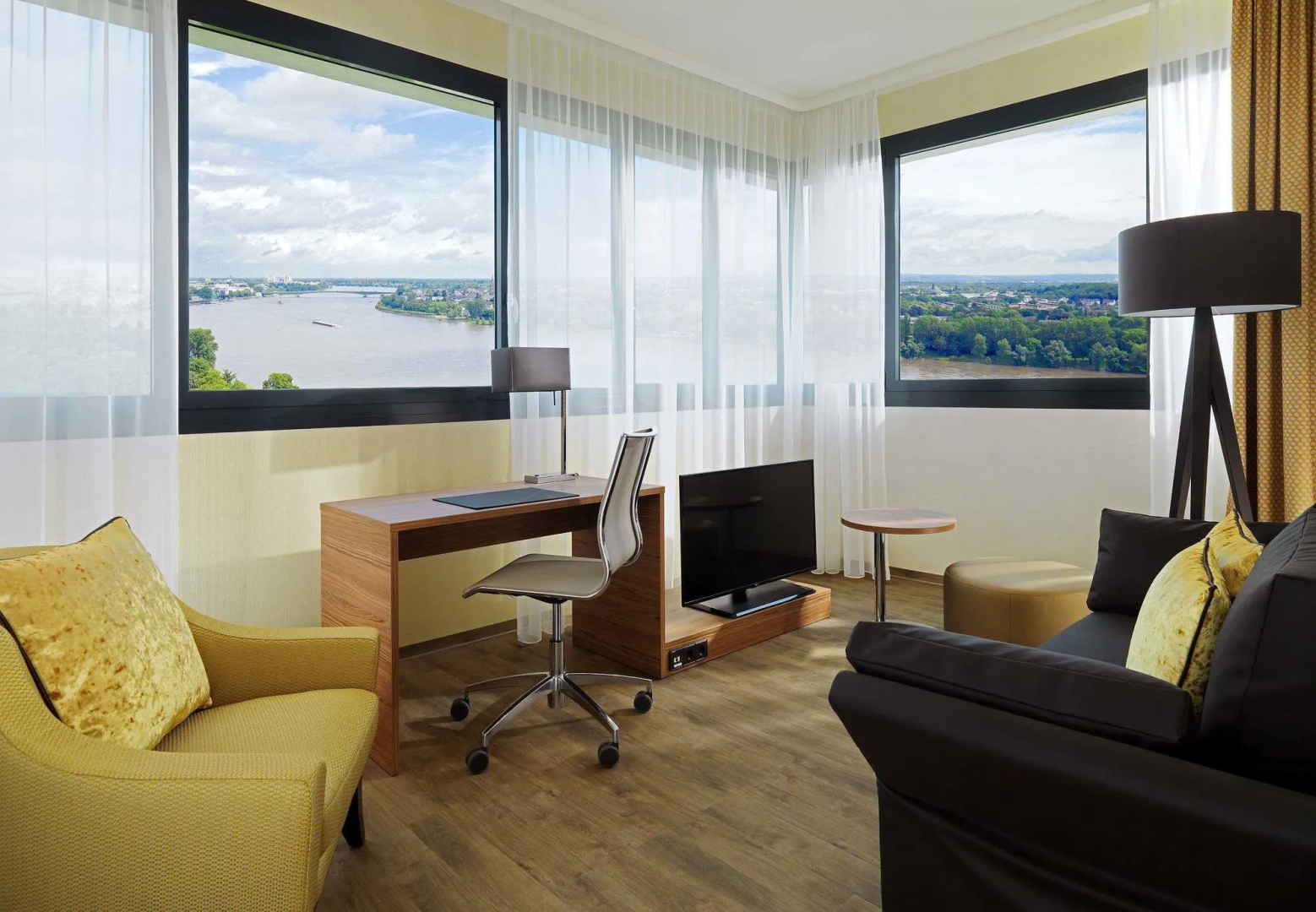 Photo - Bonn Marriott Hotel