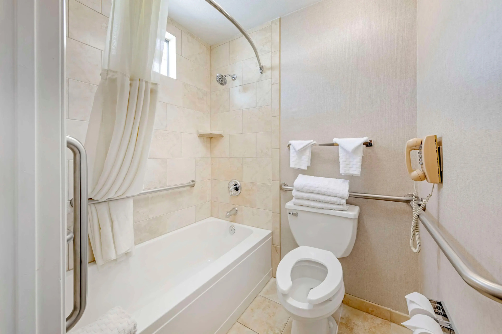 Photo - Best Western Plus Stovall's Inn