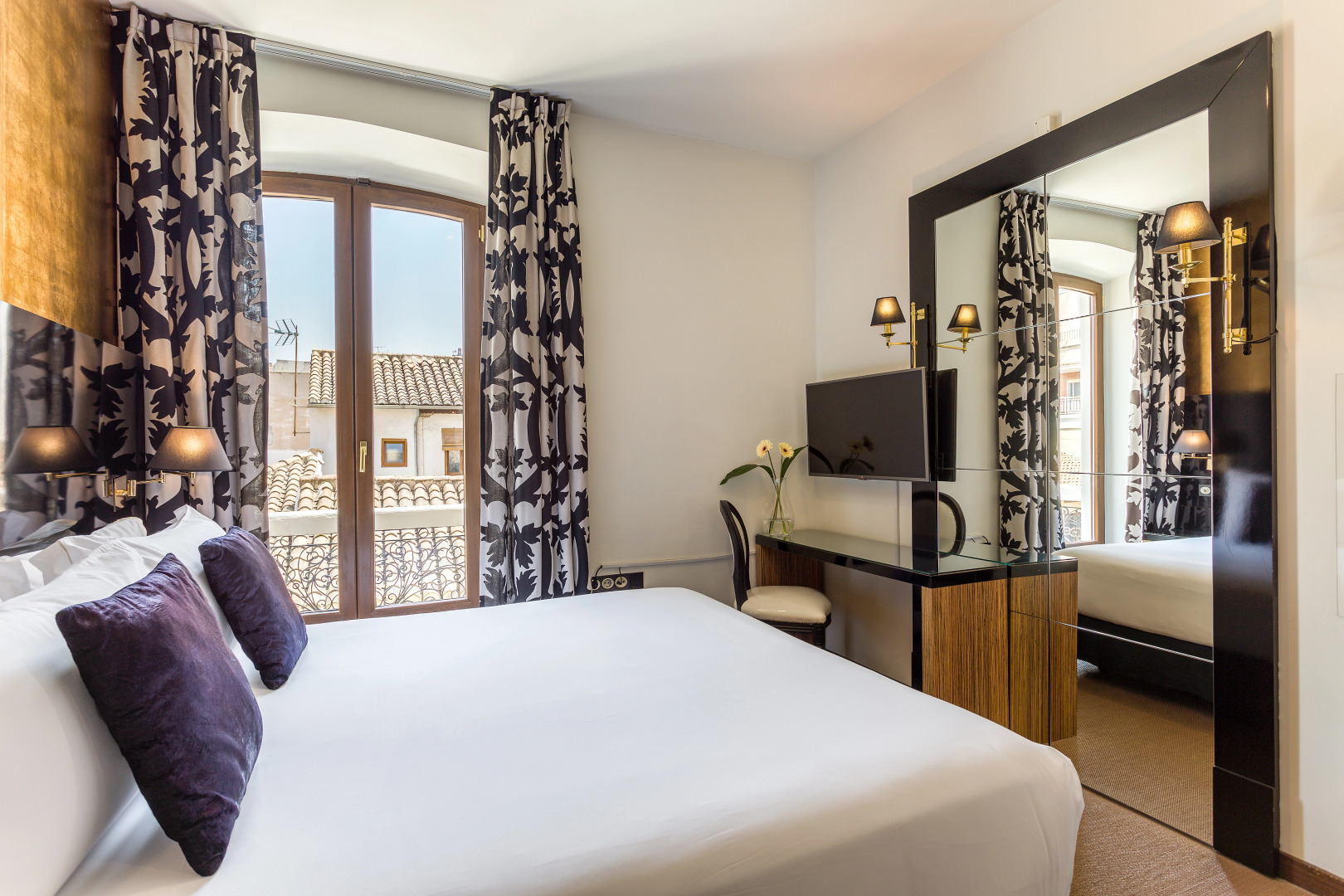 Photo - Room Mate Leo, Granada