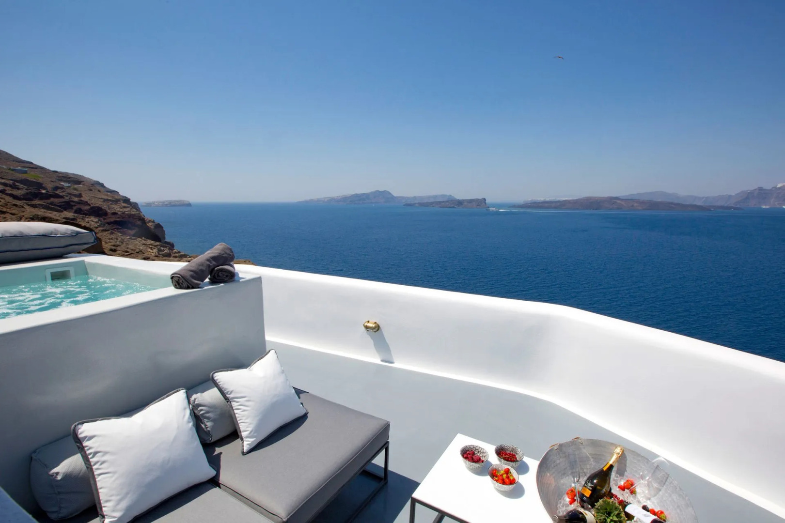 Photo - Akrotiri Cove