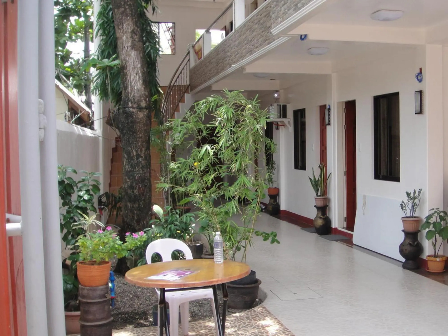 Foto - AJ Travellers Inn - Annex