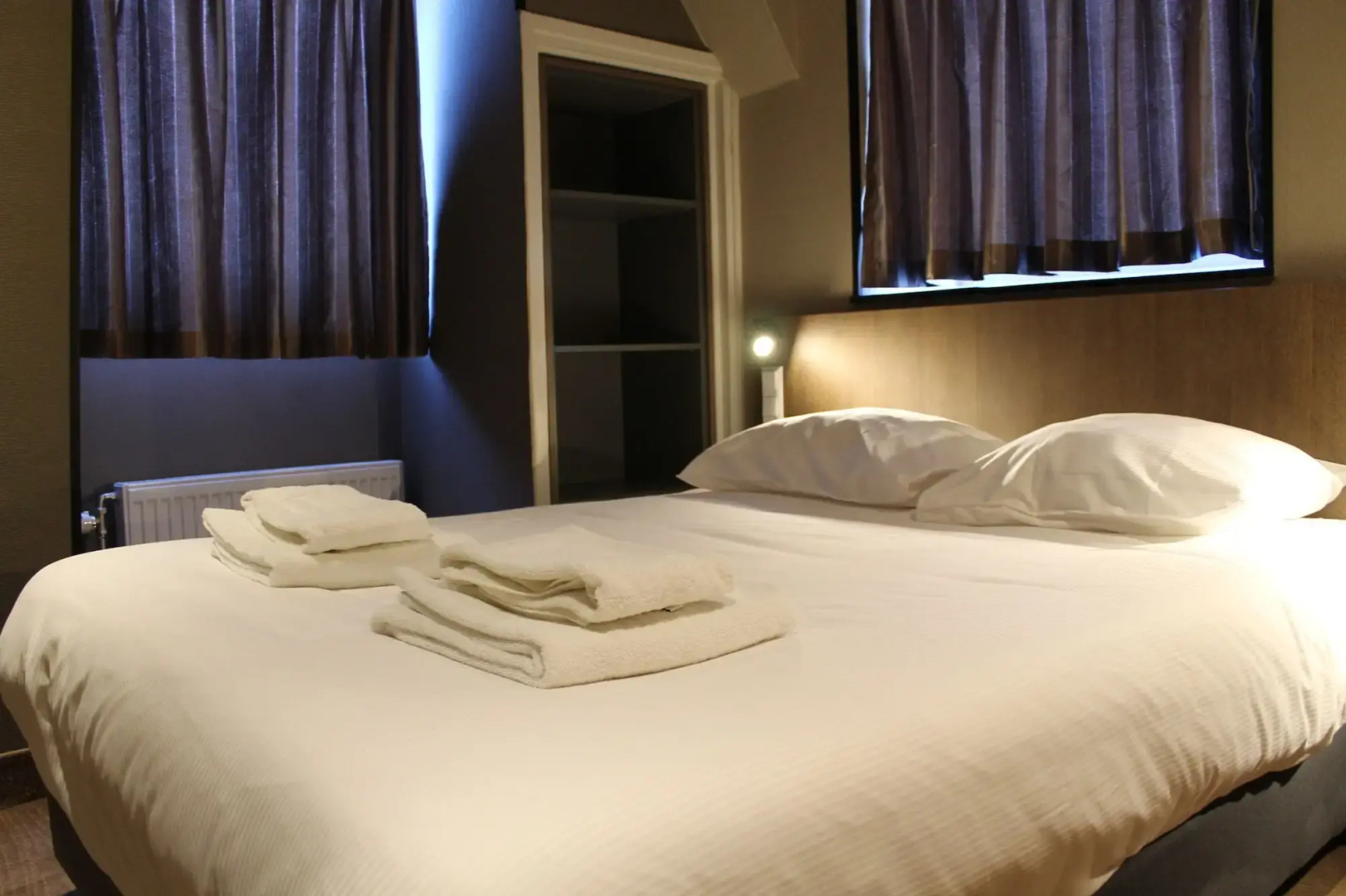 Photo - Blossoms City Hotel