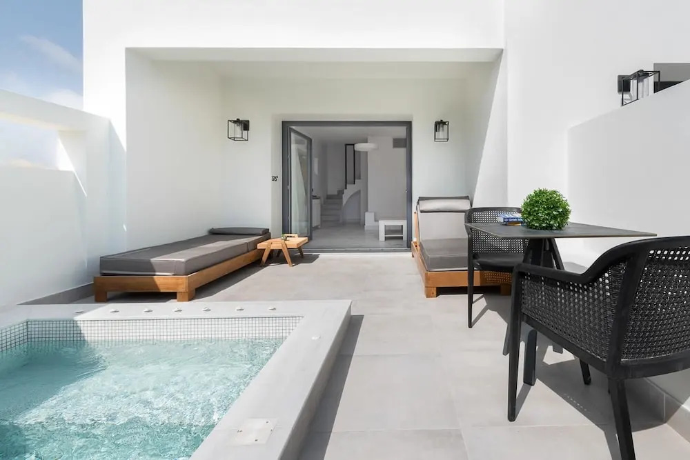 Photo - Karat Suites