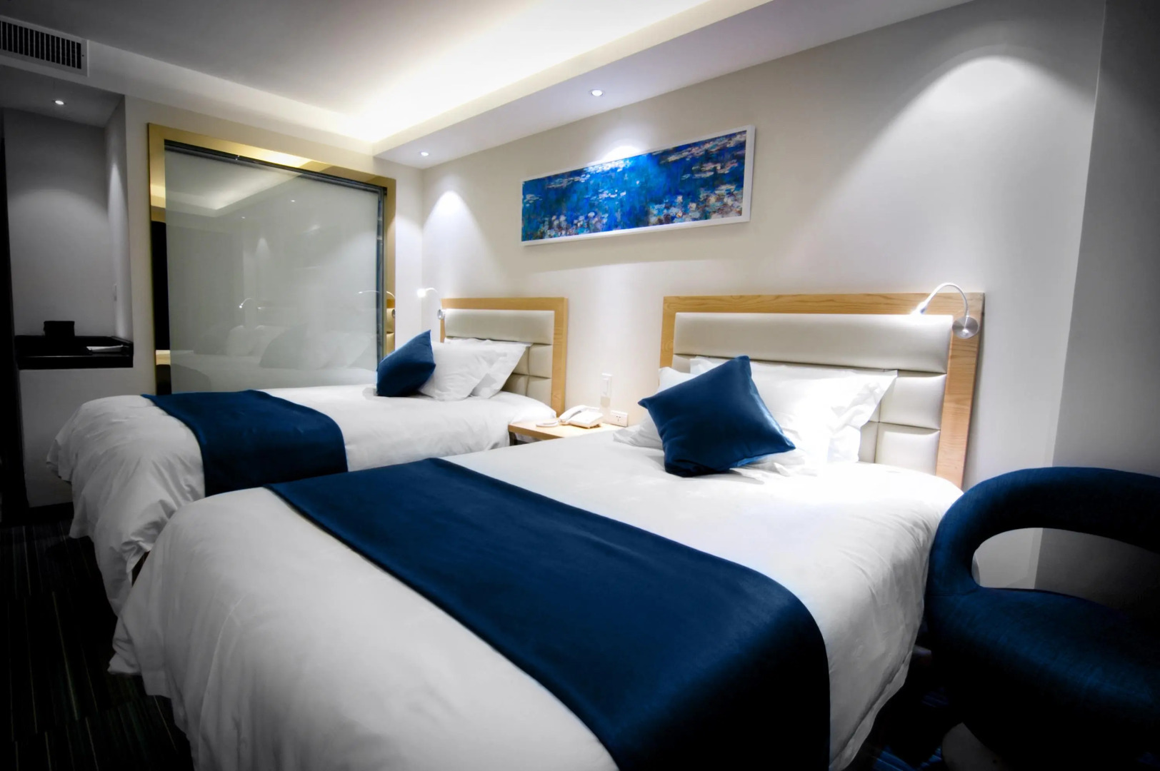 Photo - Lyz Business Hotel
