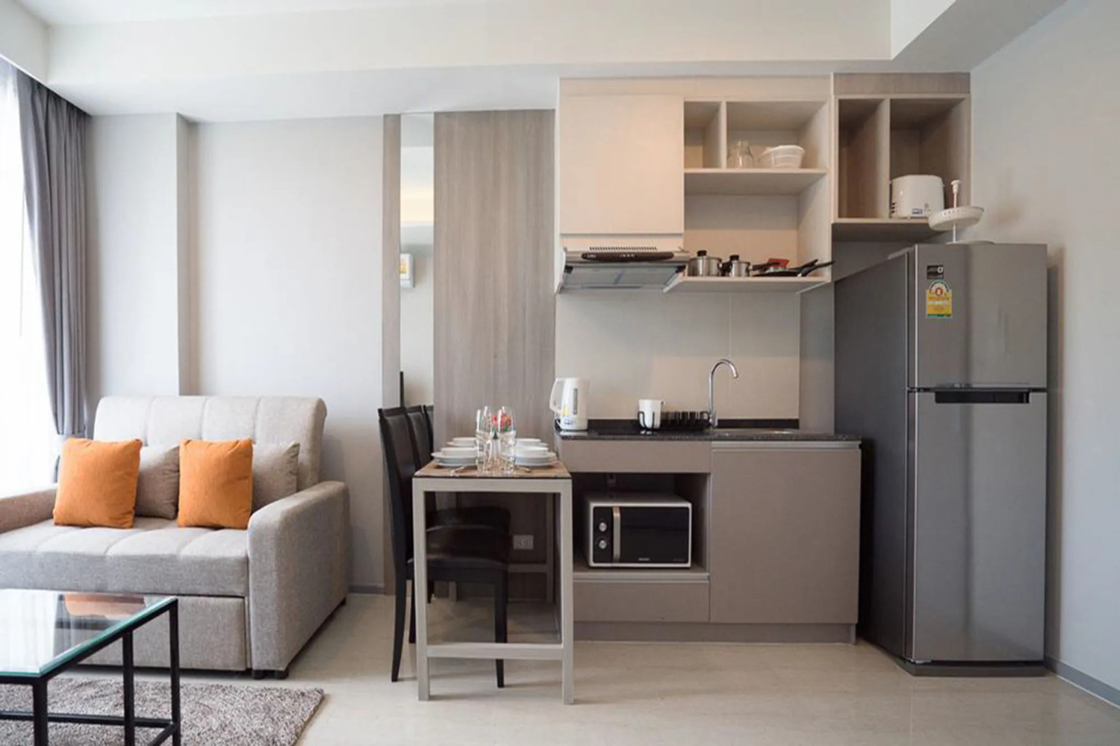 Foto - 6th Avenue Surin Beach - Official Account