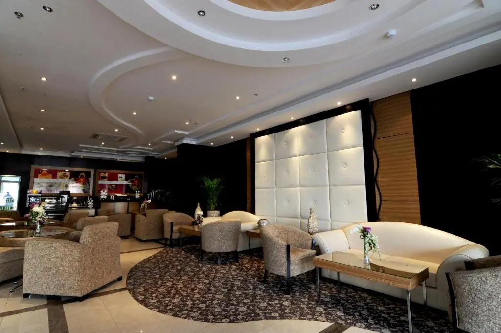 Photo - Rose Garden Hotel