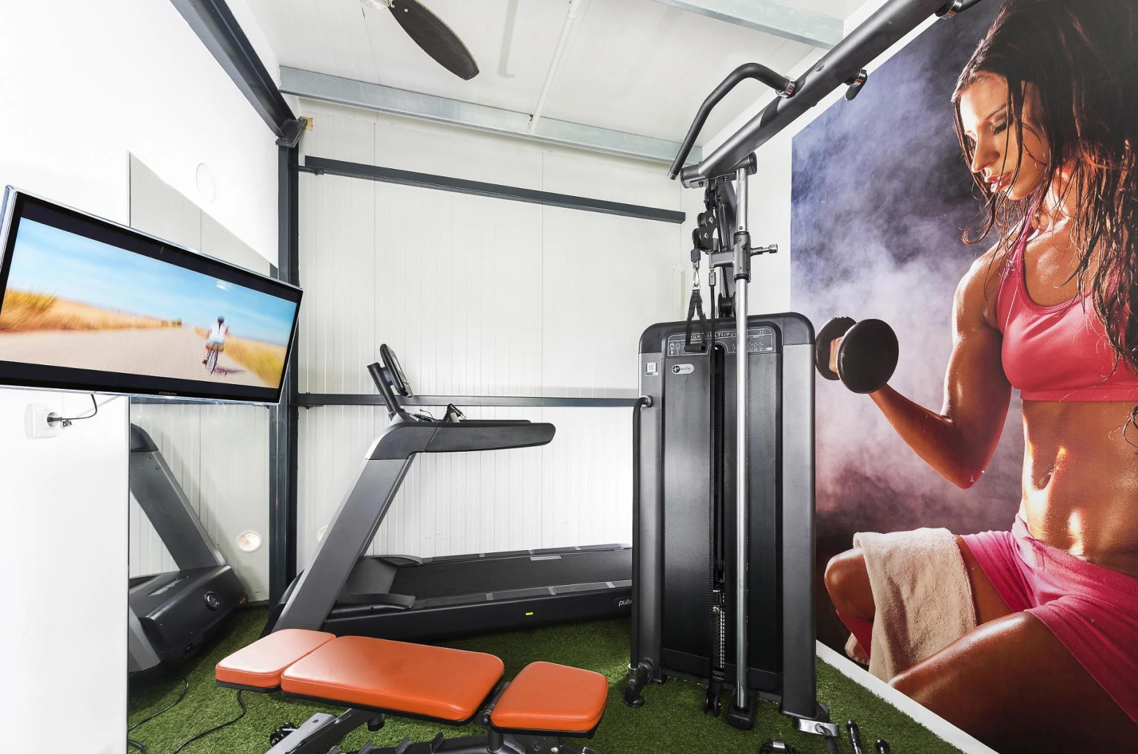 Photo - Bo33 Hotel Family & Suites