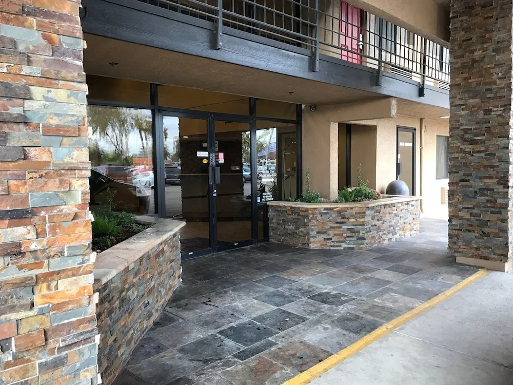 Foto - Travelers Inn - Phoenix