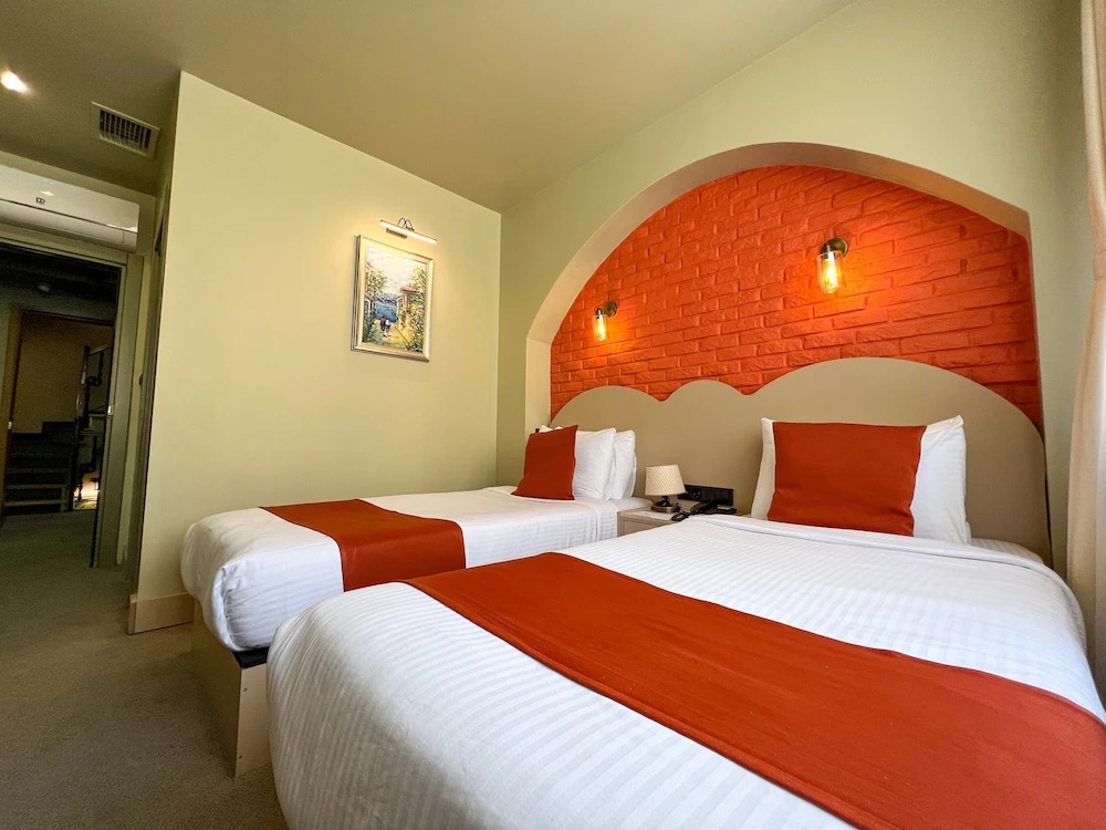 Foto - By Kinyas Hotel