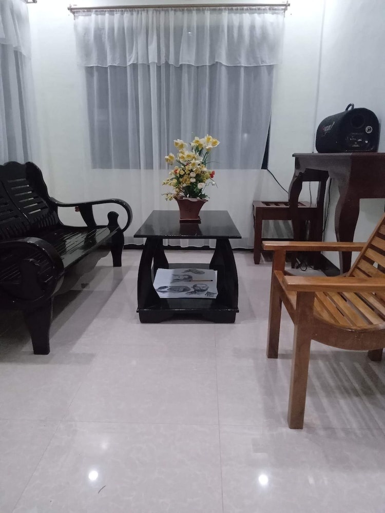Balai Mariacaria Pension House