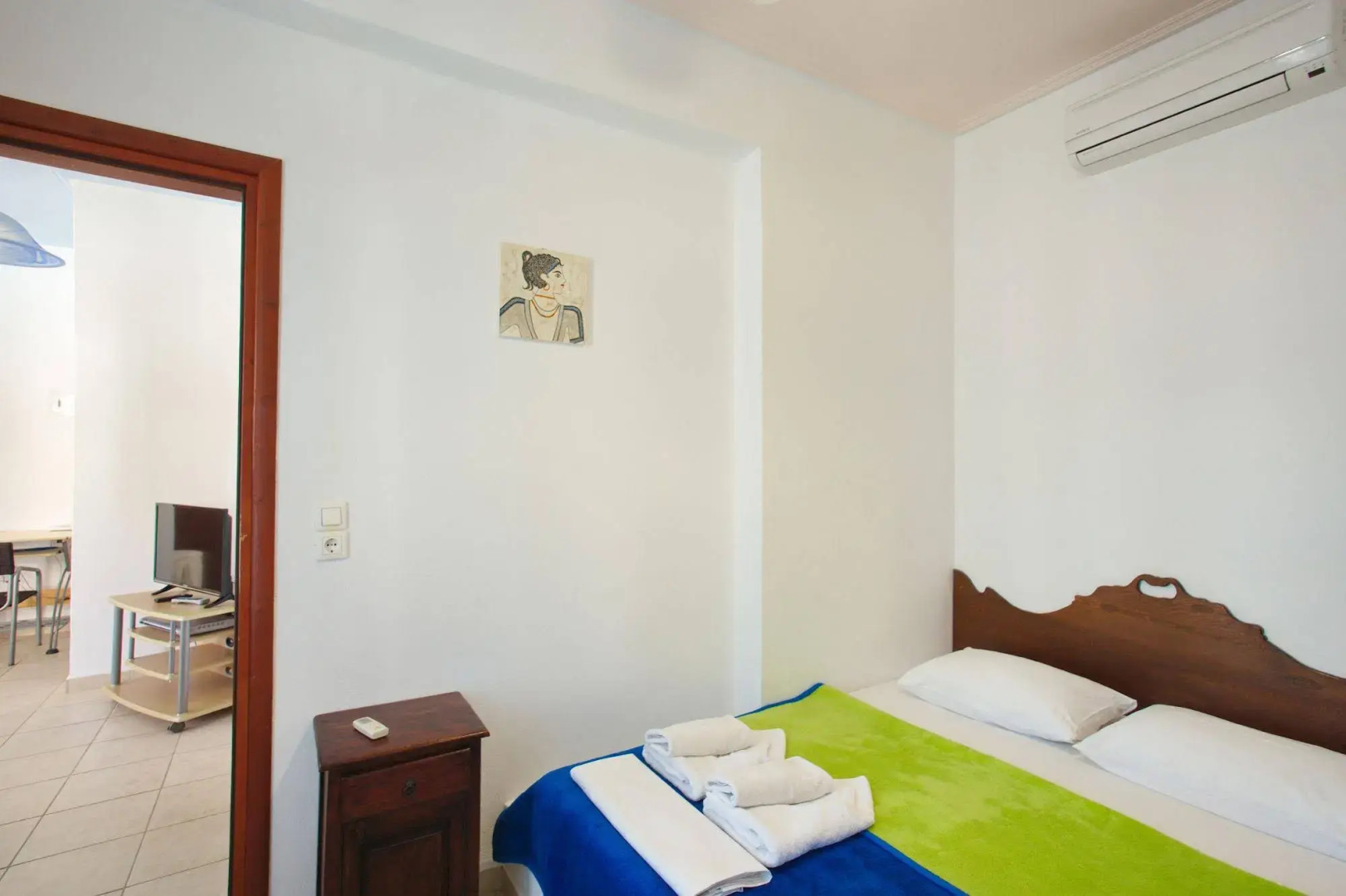 Foto - Birds Villa Apartments with Heated Pool - Including Car and Breakfast