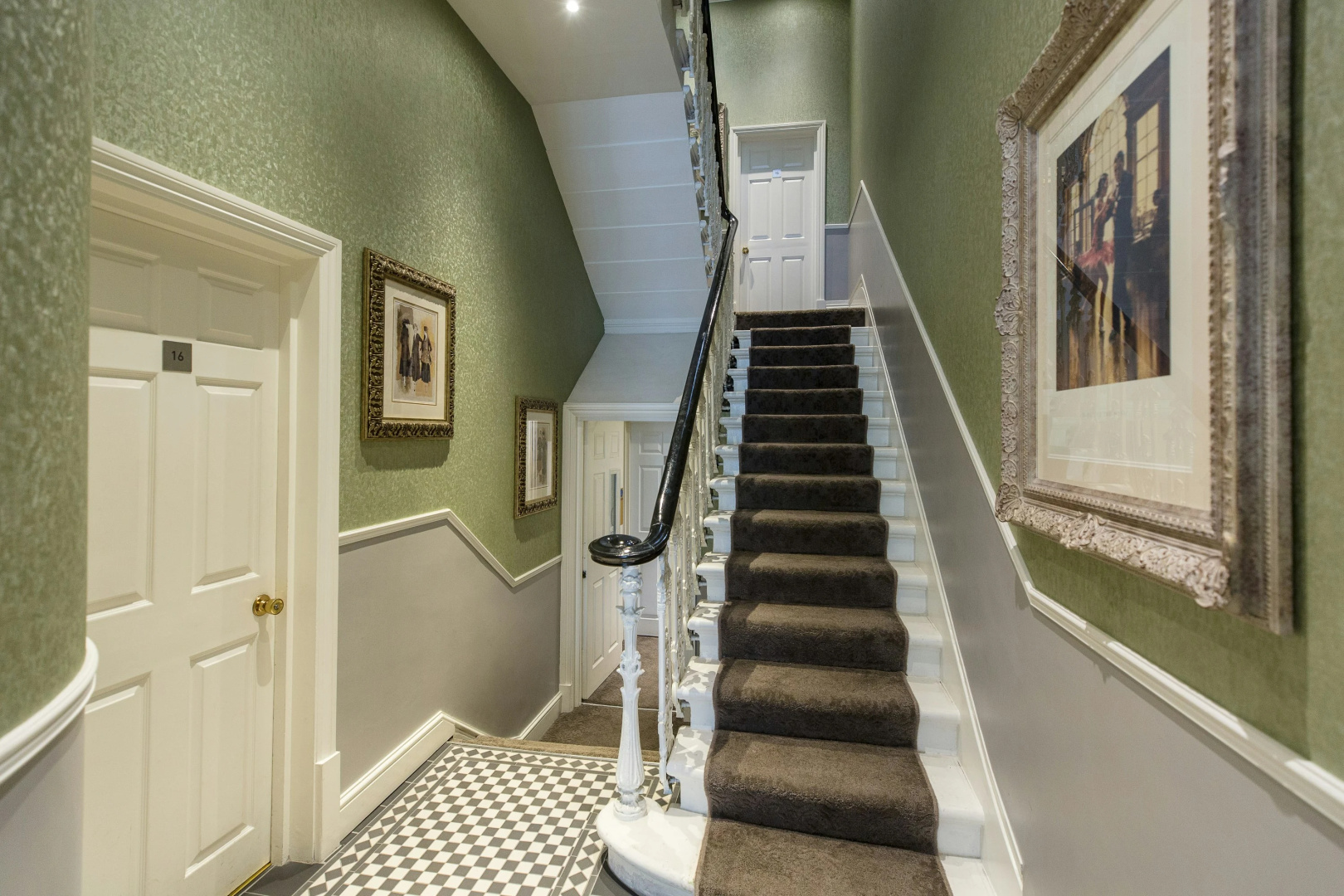 Photo - Kensington Gardens Hotel