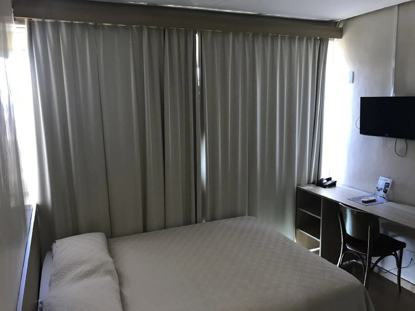 Foto - Hotel Dan Inn Porto Alegre