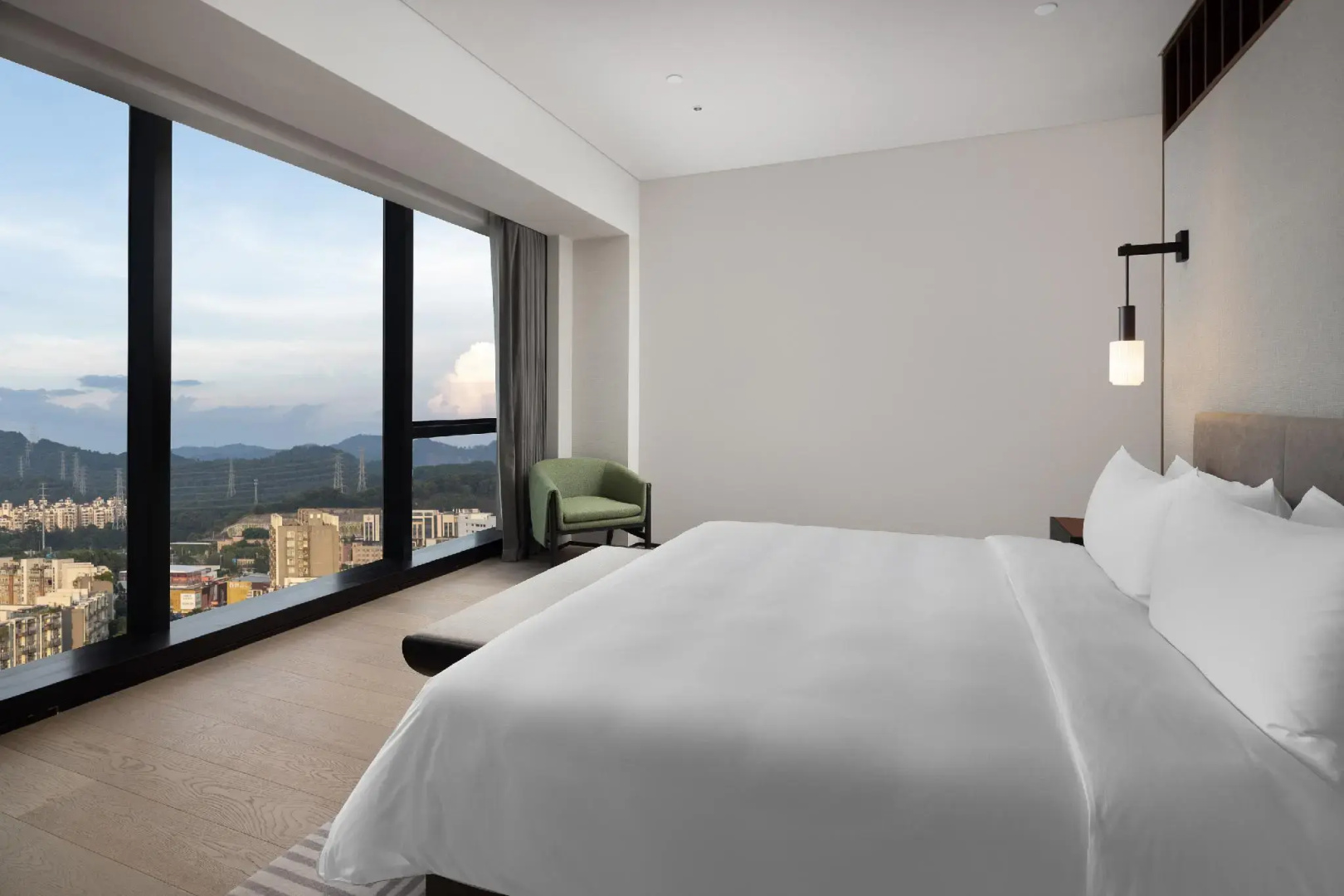 Photo - New World Guangzhou Hotel