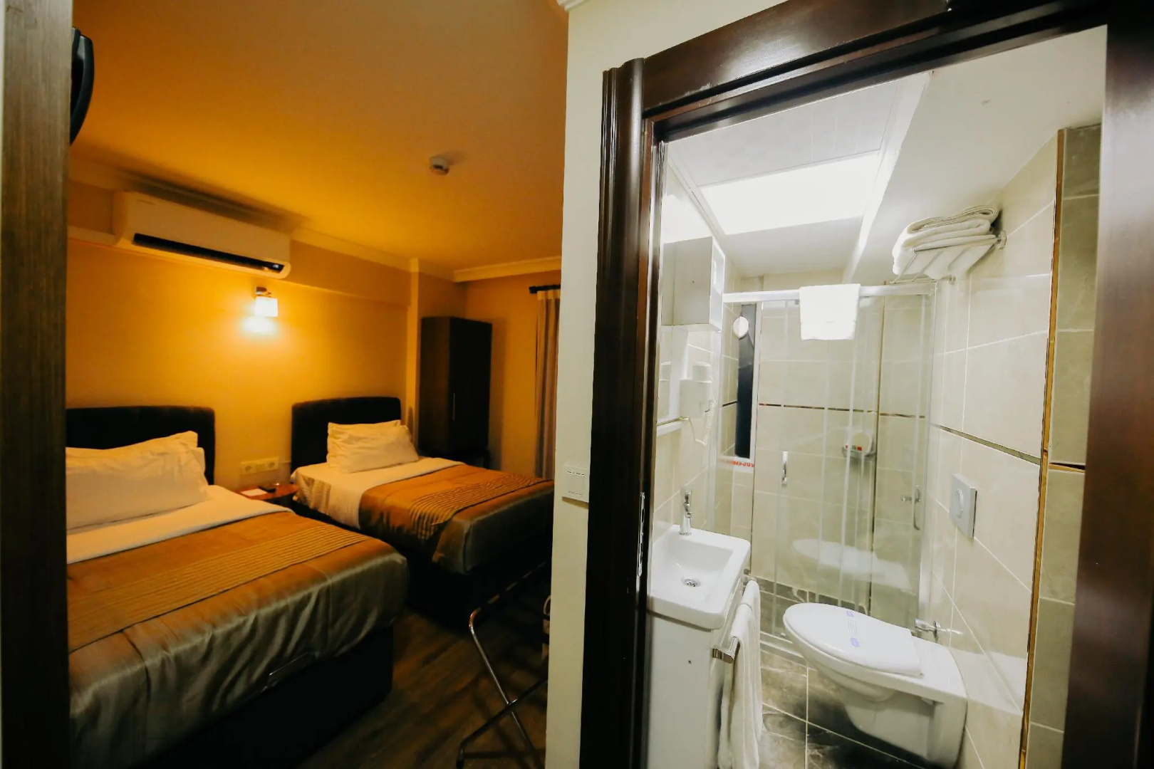 Foto - Red Green Hotel