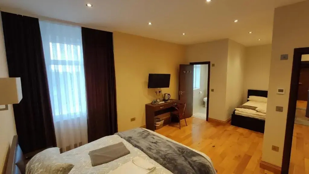 Photo - OYO The Kilburn Arms