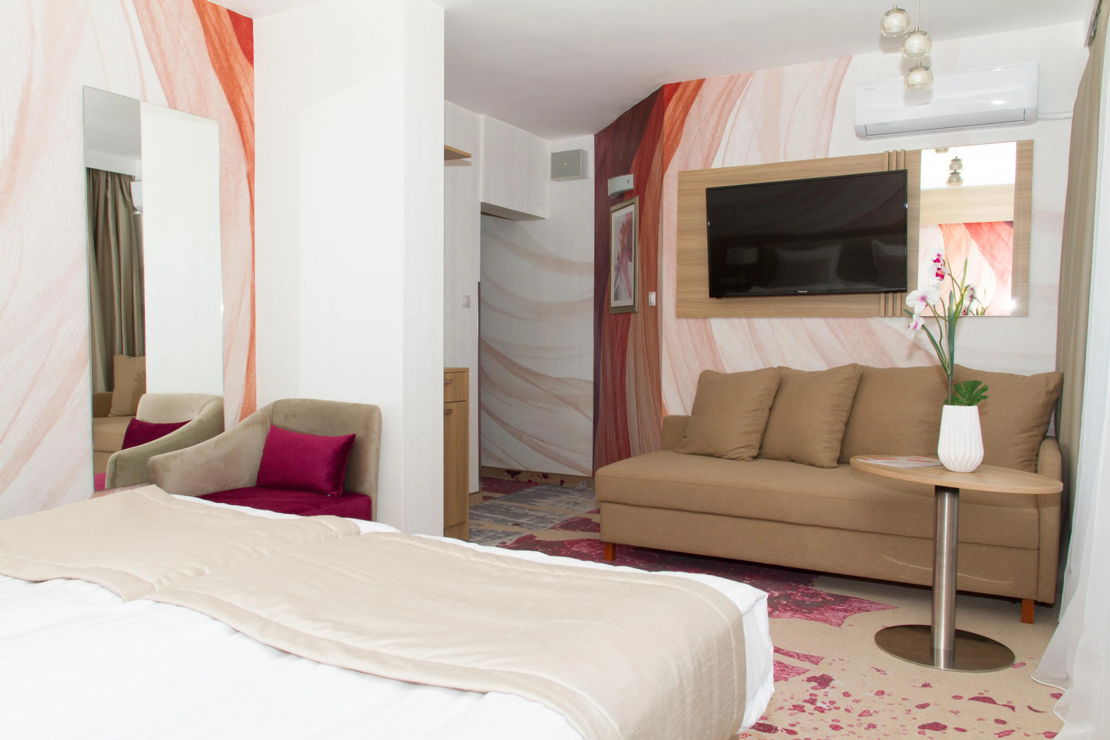 Photo - Europe Hotel & Casino