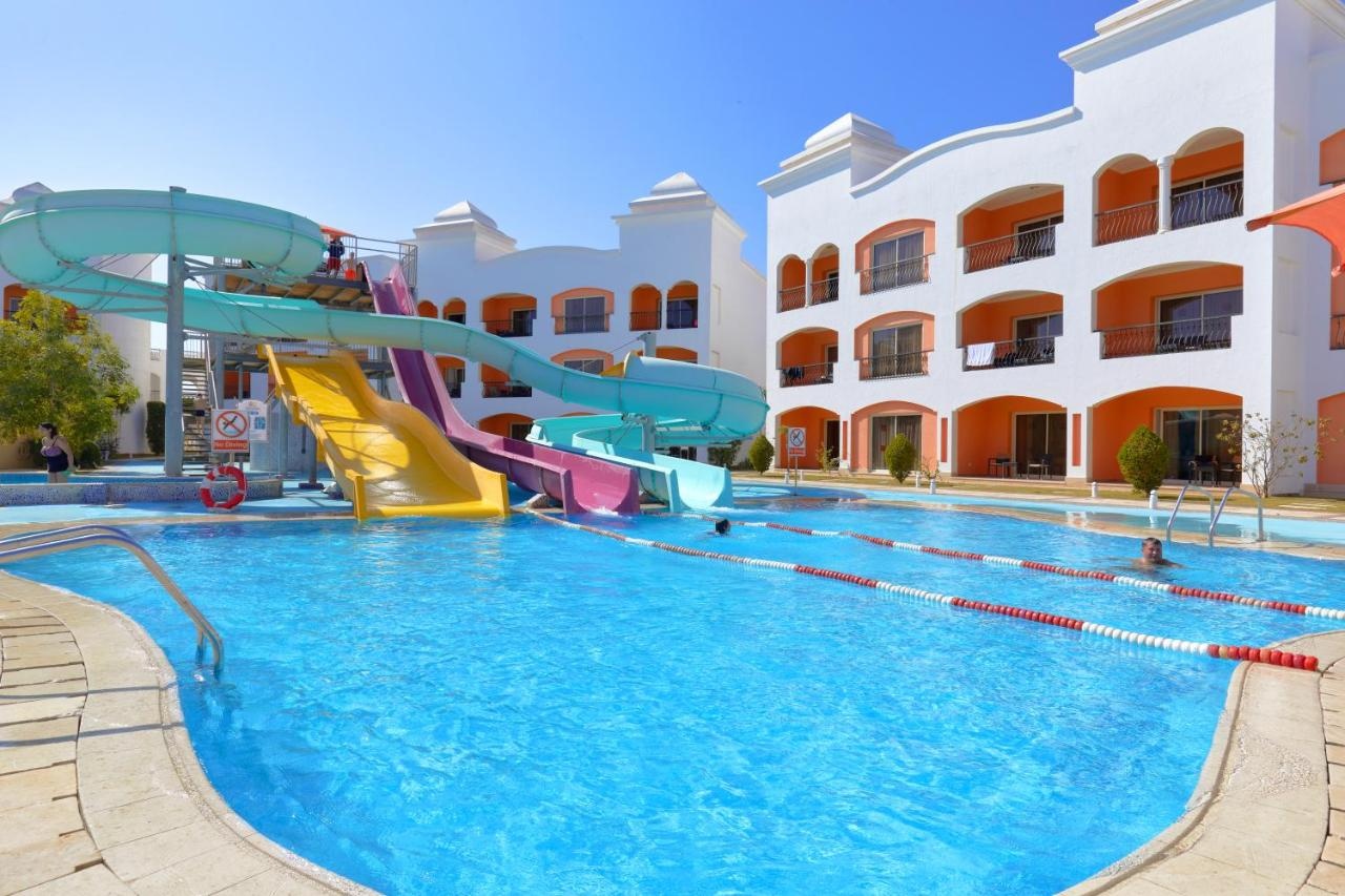 Photo - Naama Waves Hotel