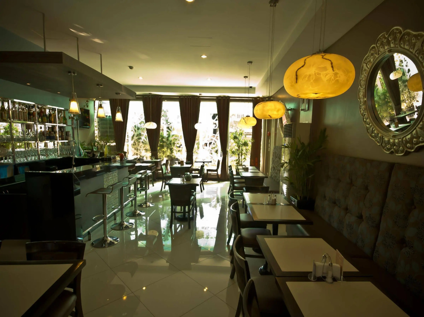 Foto - Townhouse OAK Metro Manila Near Osmena Highway PNR Pasay formerly Avitel Hotel