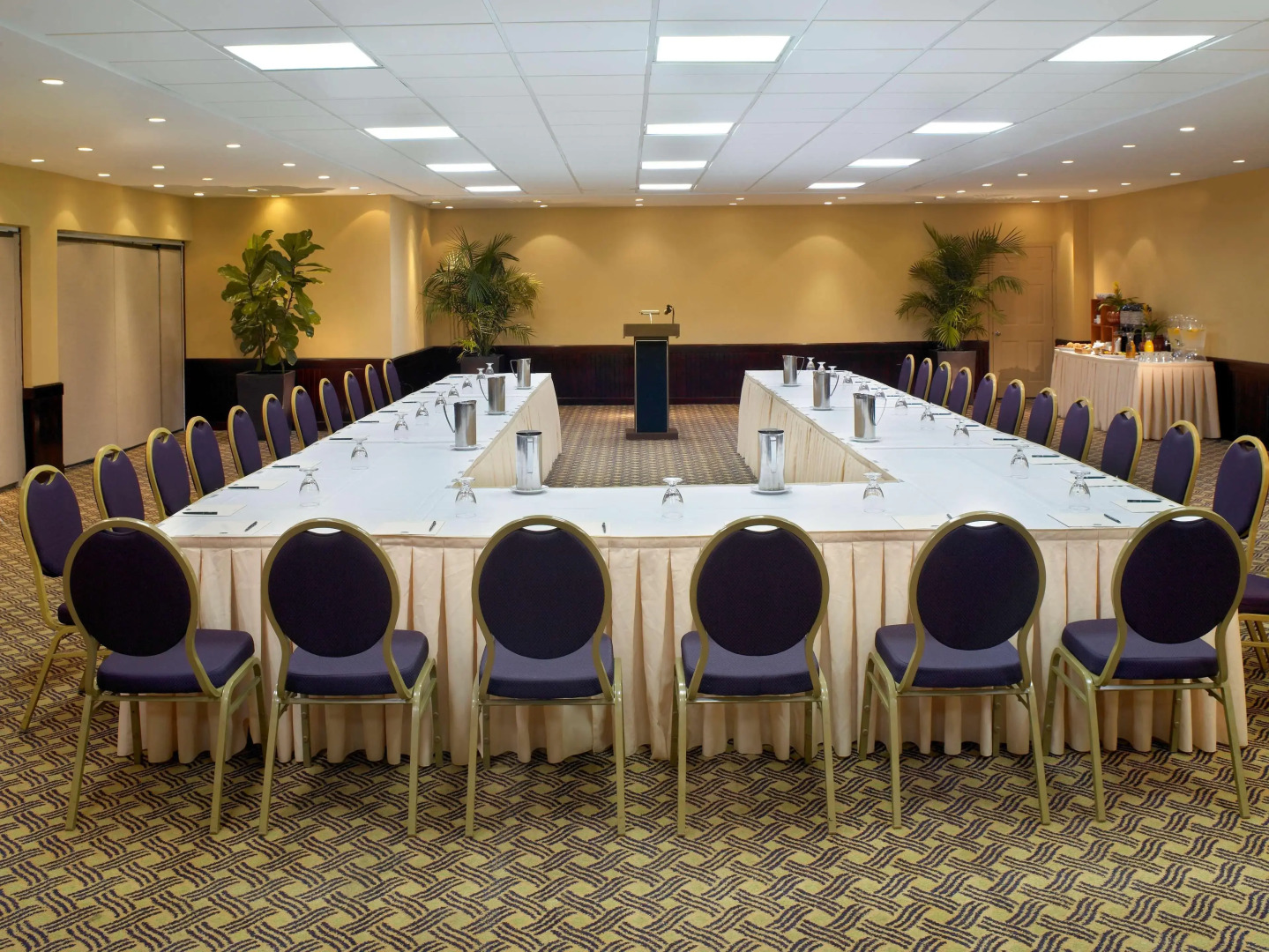 Photo - Radisson Resort Miami Beach