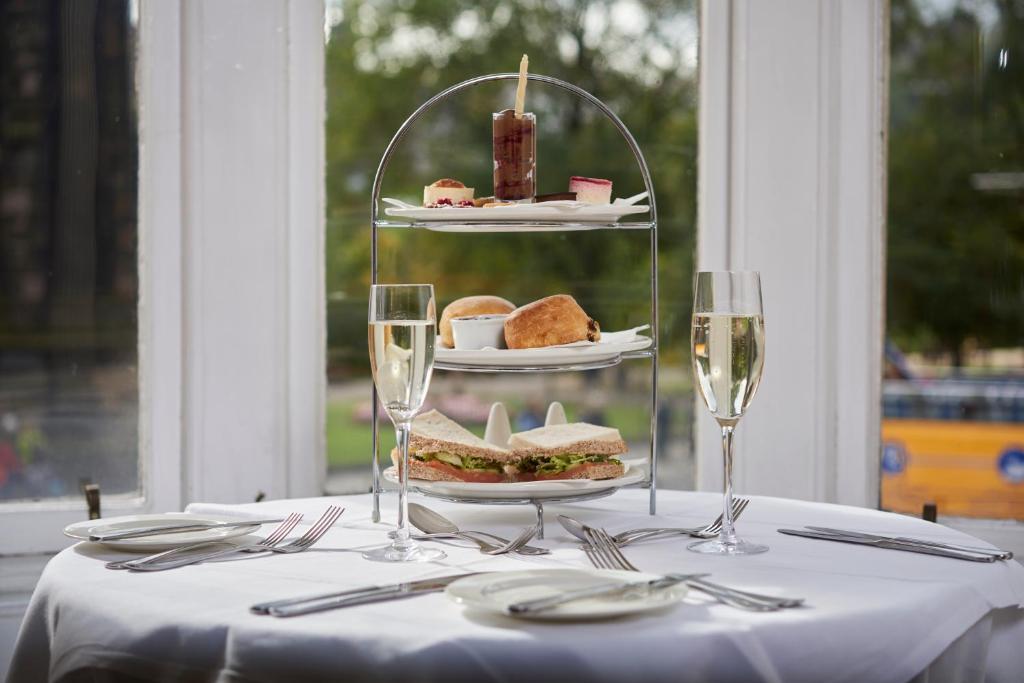 Photo - Old Waverley Hotel