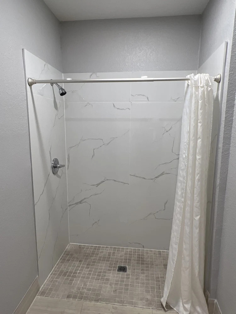 Foto - Kiwi Inn Capital O Houston - Hwy 249