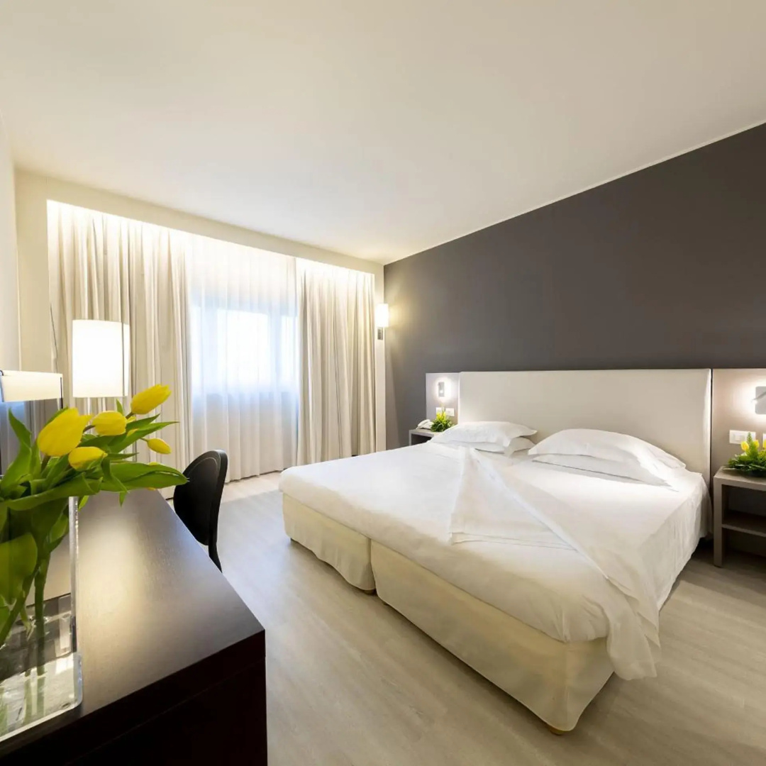 Photo - The Sydney Hotel