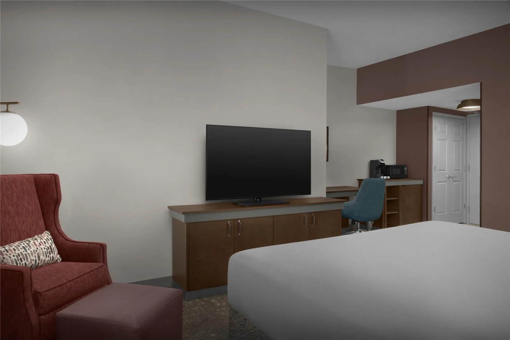 Photo - Hilton Garden Inn Westbury