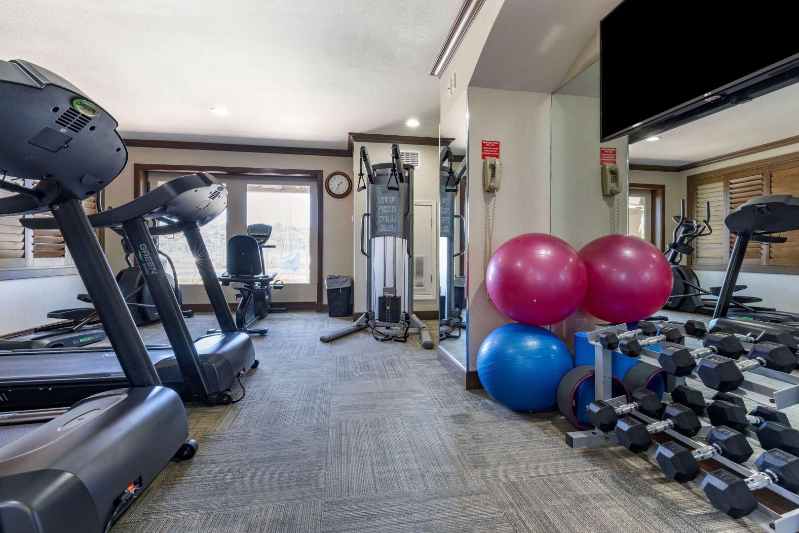 Photo - Best Western PLUS Island Palms Hotel & Marina