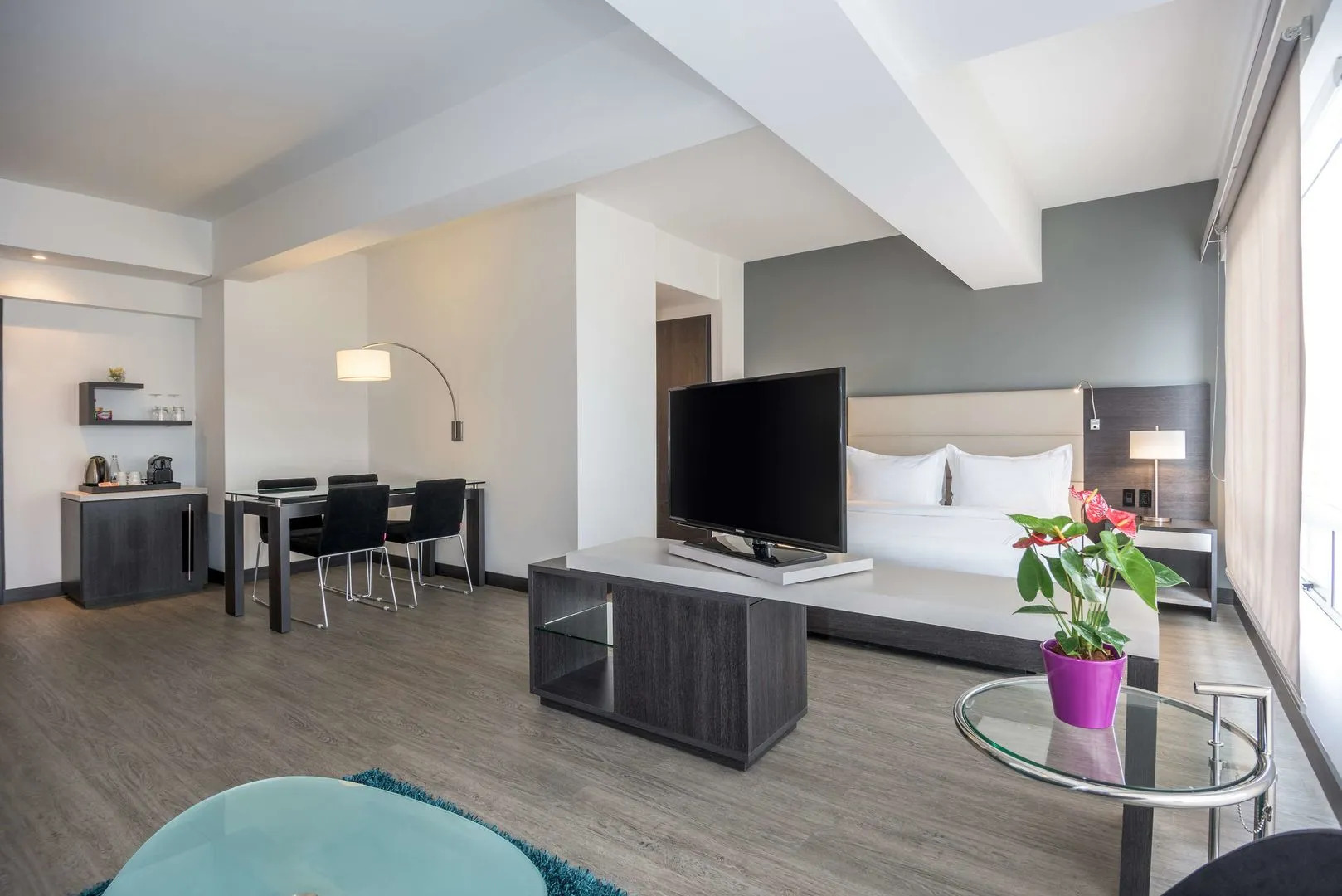 Photo - NH Bogota Urban 26 Royal