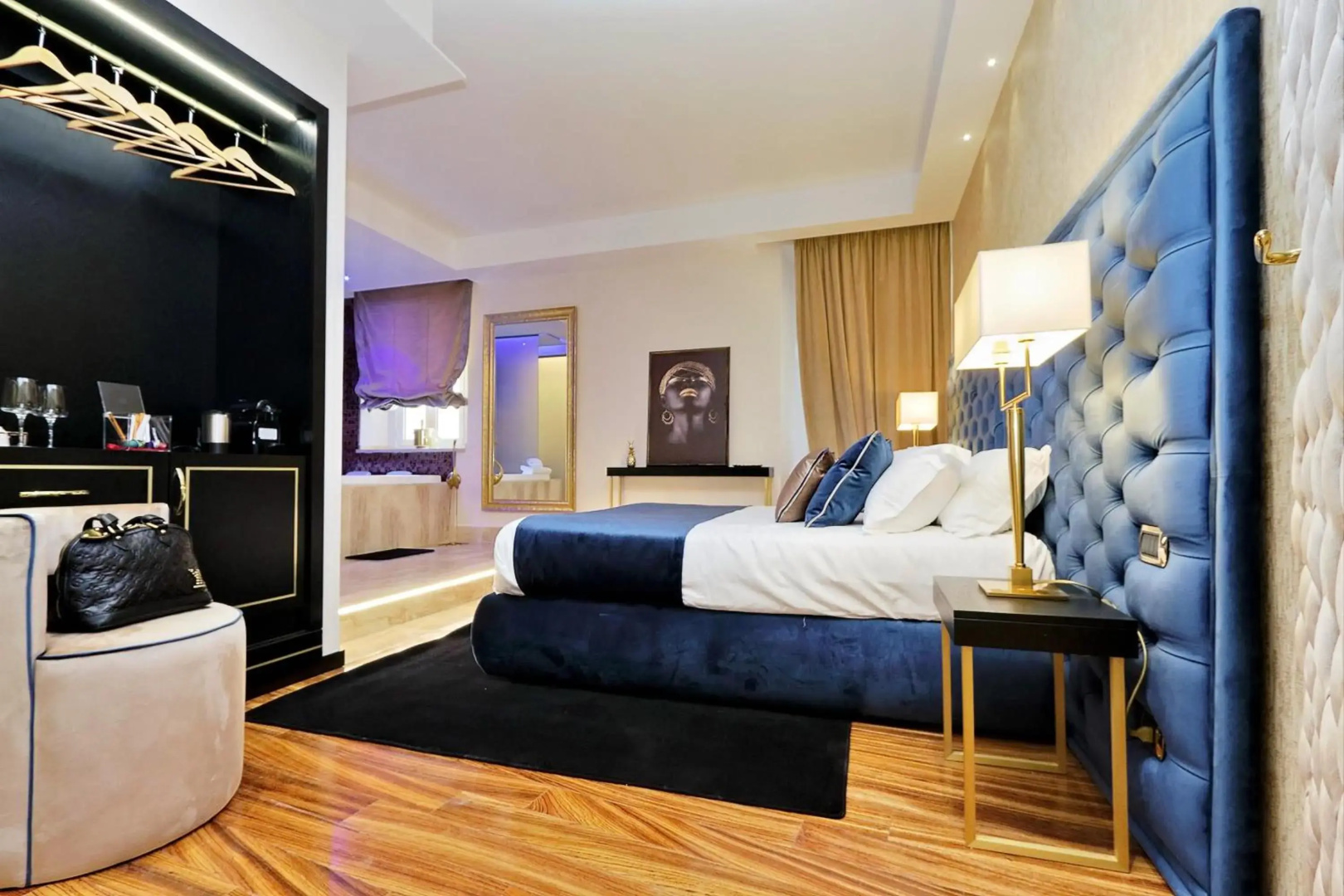 Photo - Spanish Diamond Luxury Suites & Jacuzzi