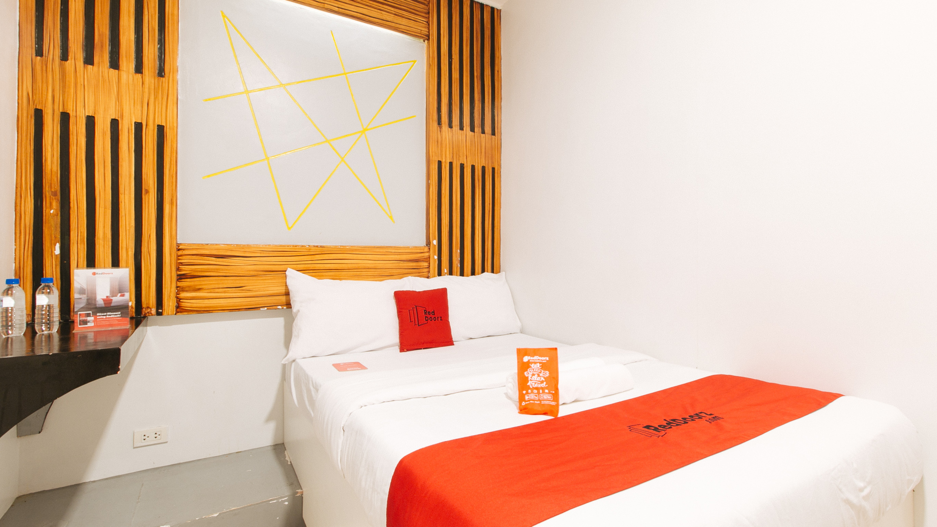 Photo - RedDoorz near Quiapo Church Manila