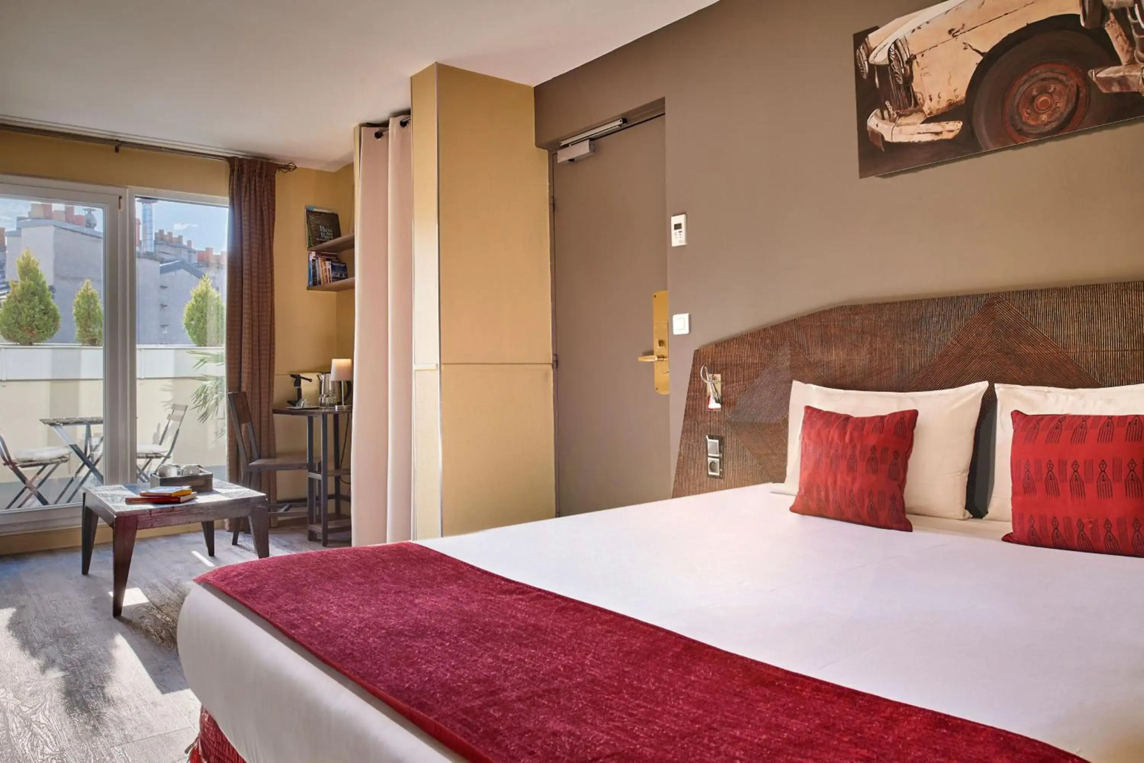 Photo - Posy Hotel by Happyculture