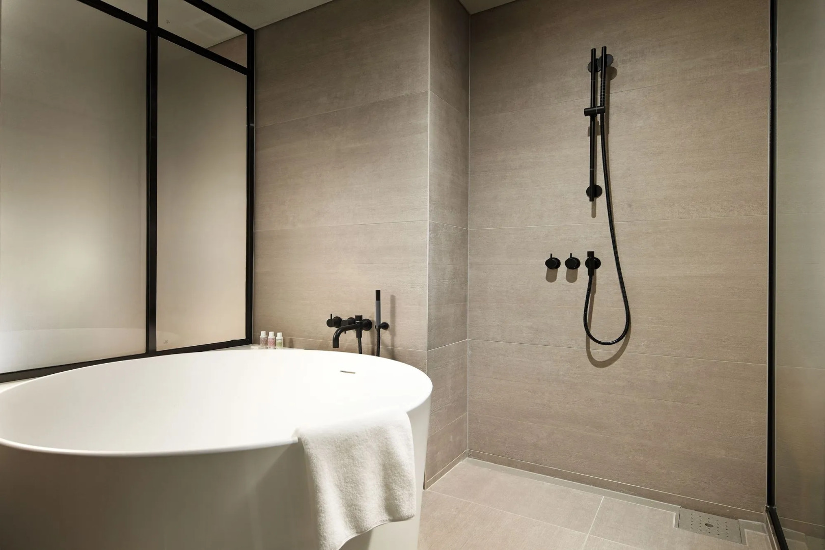 Photo - L7 HONGDAE by LOTTE HOTELS