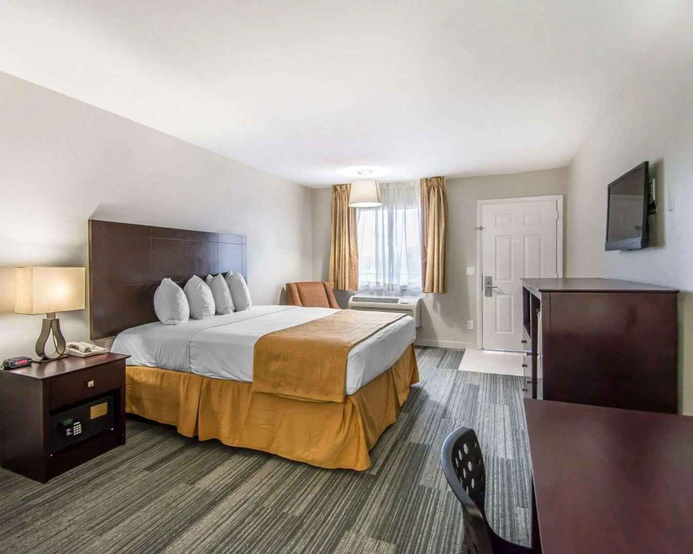 Foto - Quality Inn & Suites By the Parks