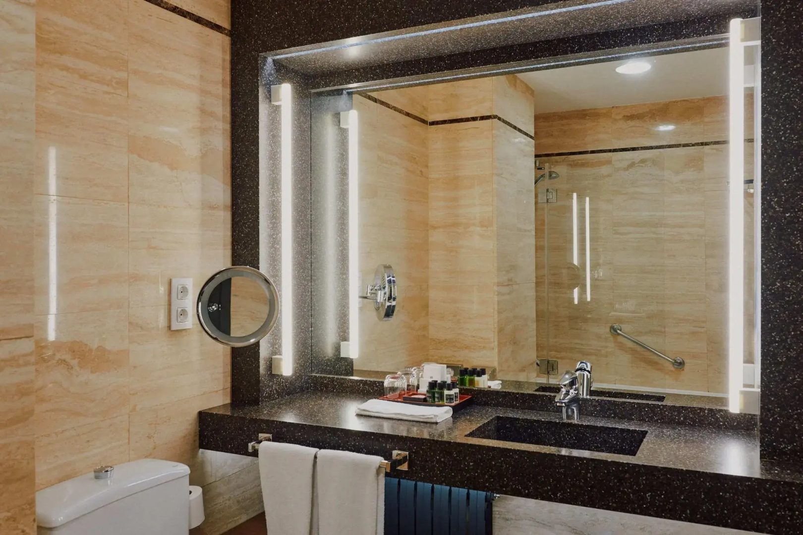 Foto - Catalonia Boulevard Hotel
