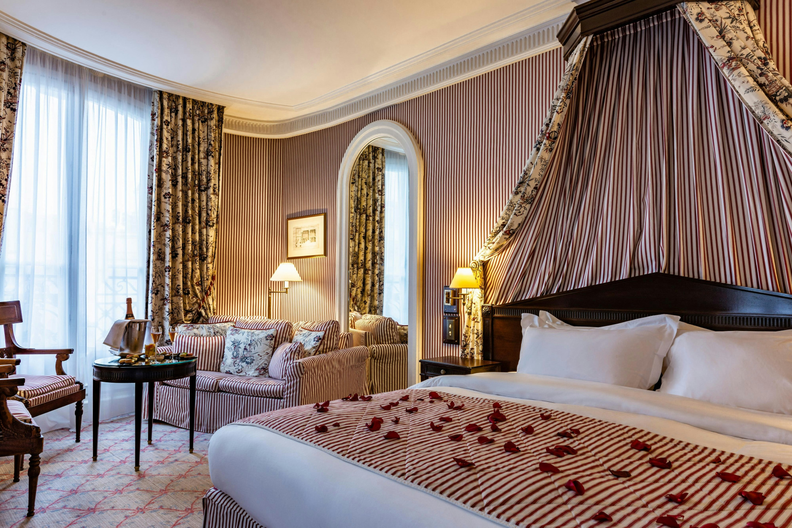 Photo - Le Dokhan’s Paris Arc de Triomphe, a Tribute Portfolio Hotel