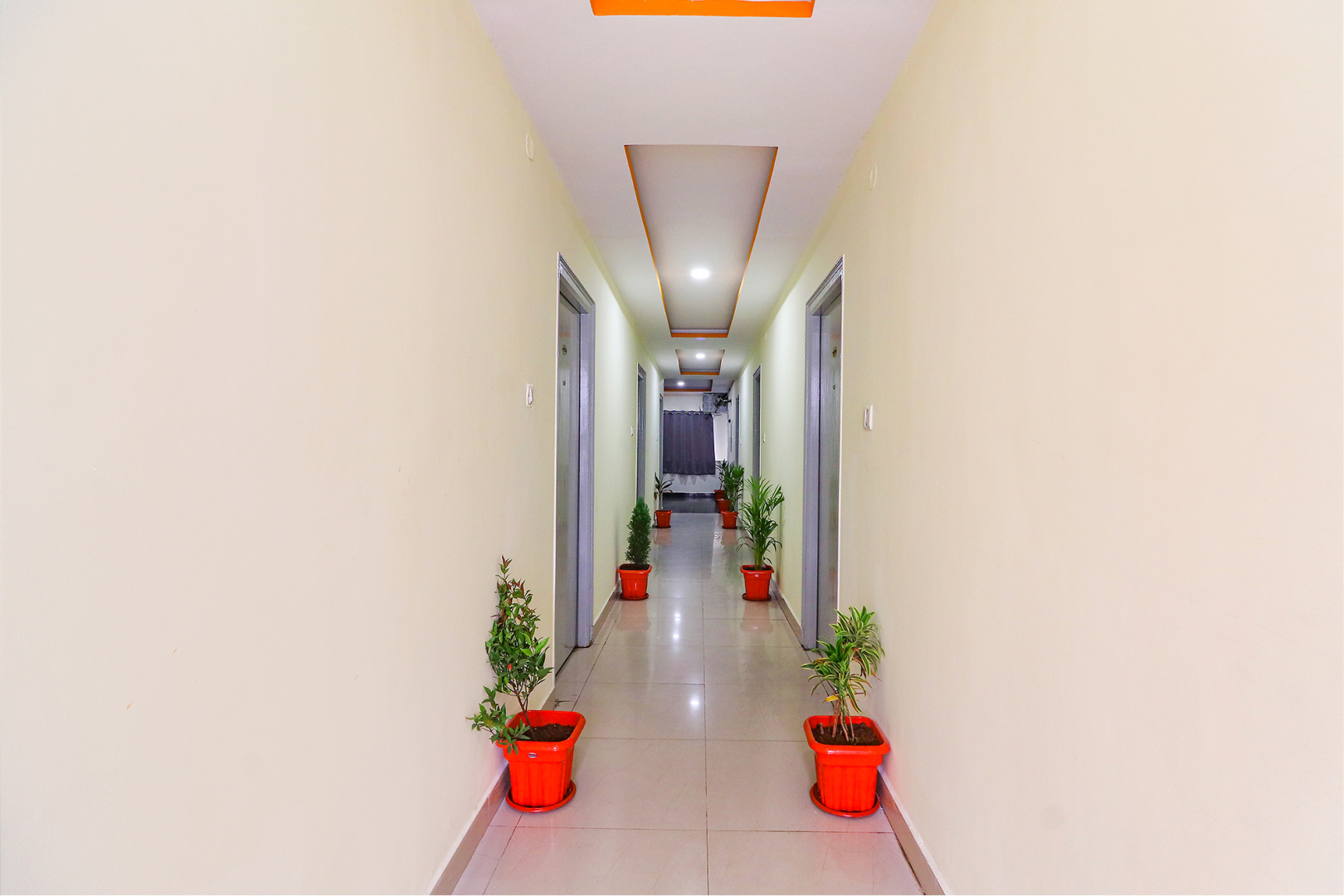 Photo - FabHotel Broholic Suites