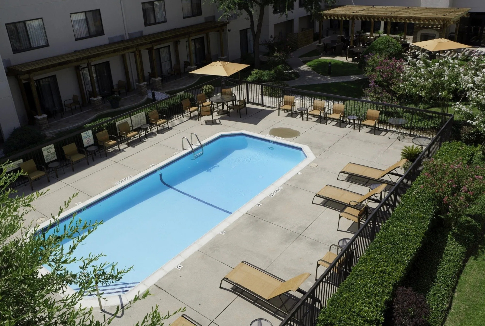 Photo - Courtyard By Marriott Dallas DFW Airport North/Irving