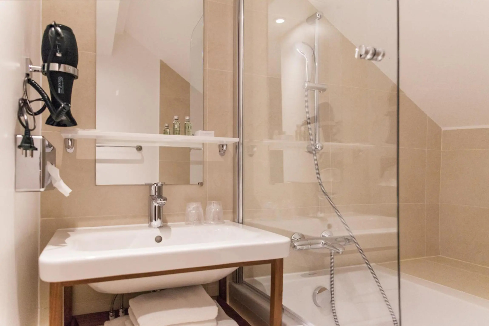 Foto - Hotel Sixteen Paris Montrouge