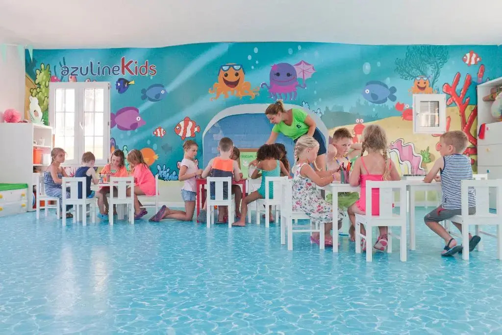 Photo - FERGUS Style Punta Arabi