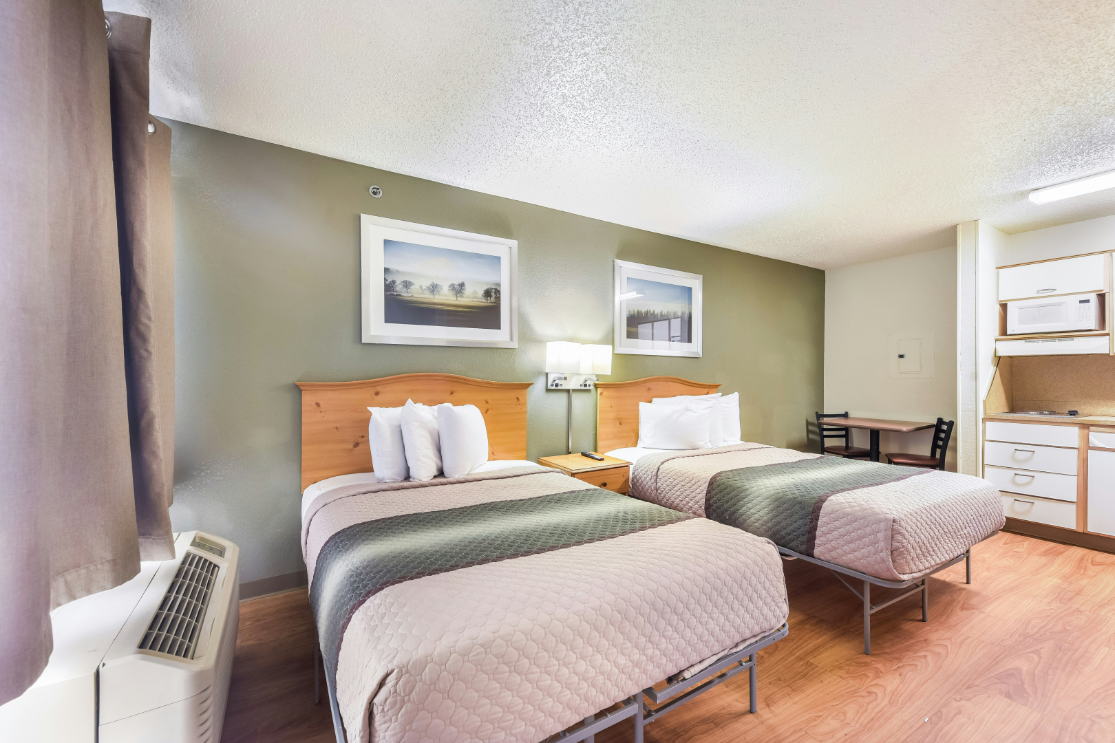 Foto - HomeTowne Studios By Red Roof Dallas - North Addison/ Tollway