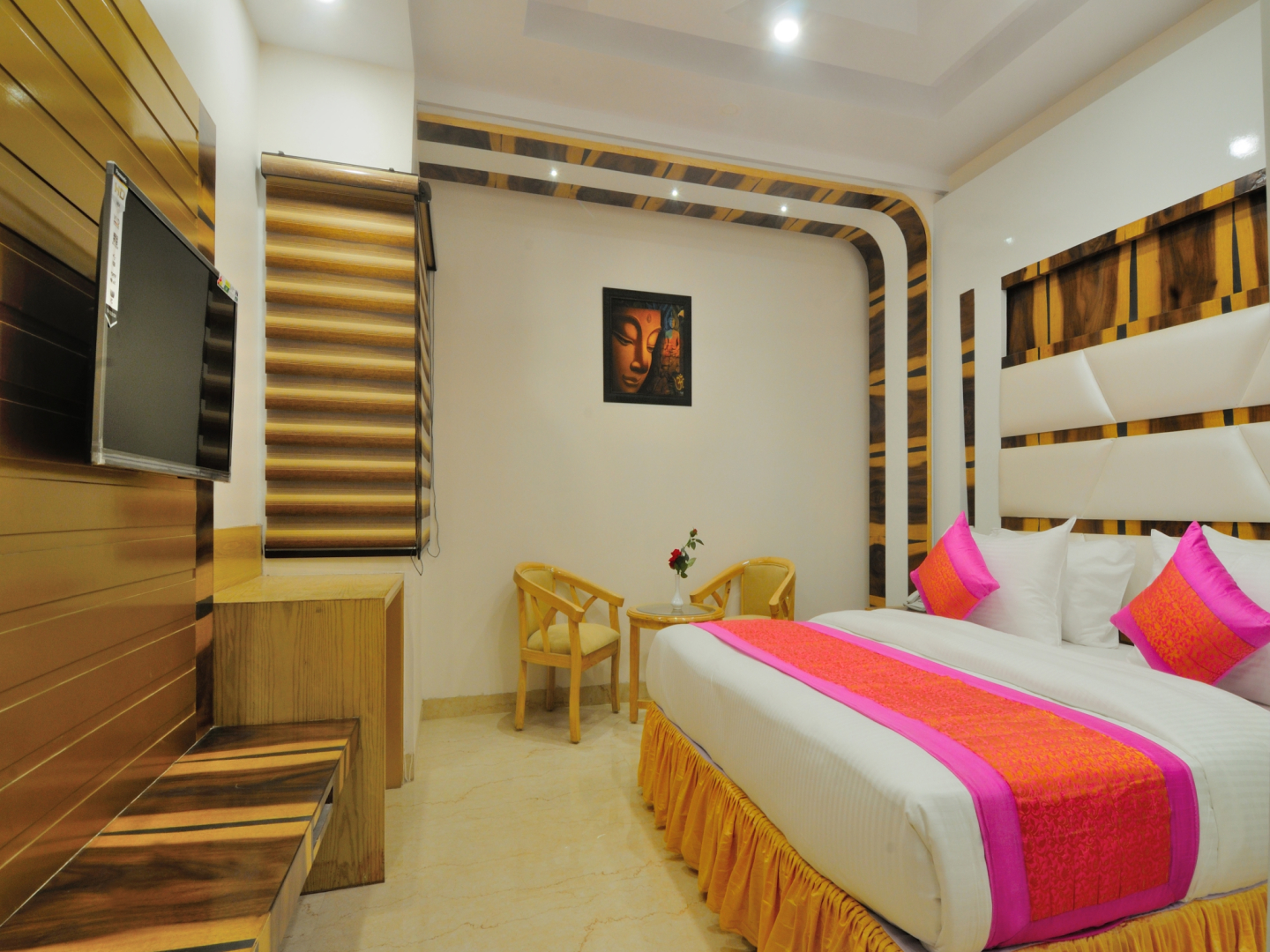 Foto - The Gold Regency - 02 Mins from New Delhi Railway Station